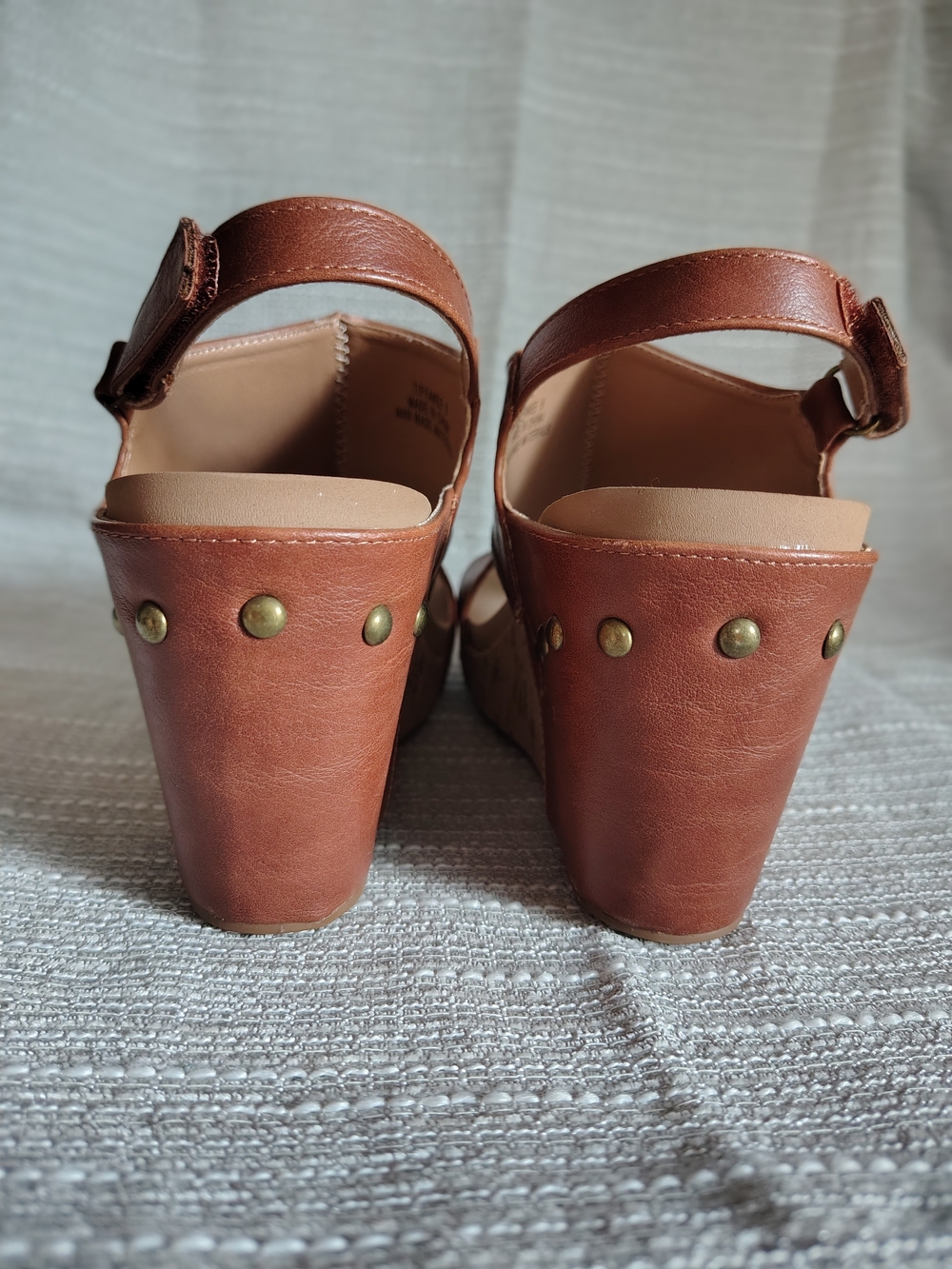 Corkys Tiffanee Whiskey Brown Studded Cork Platform Slingback Sandals Size 8 NIB - Picture 4 of 7